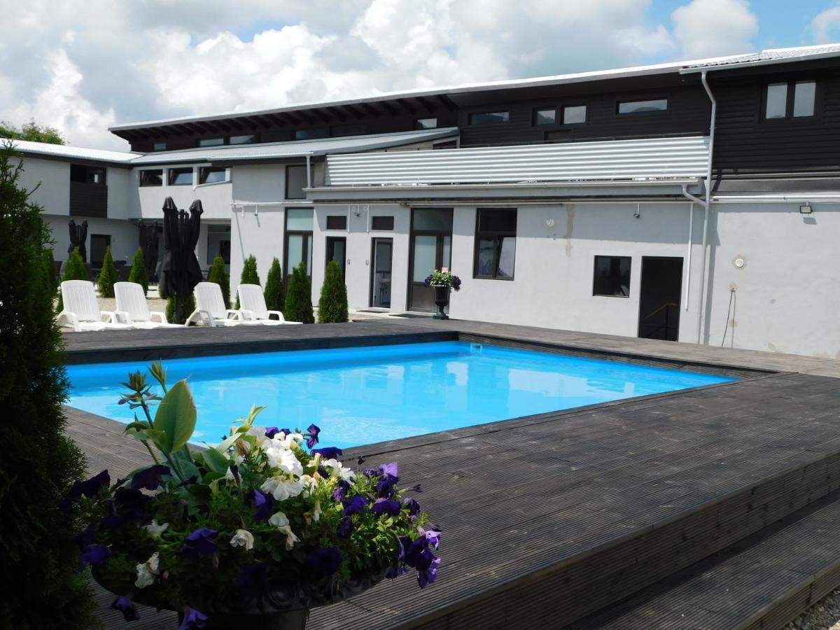 Mountain Vista Suites Zarnesti Ngoại thất bức ảnh